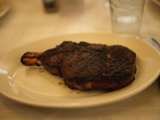 Gibsons Bar & Steakhouse by null