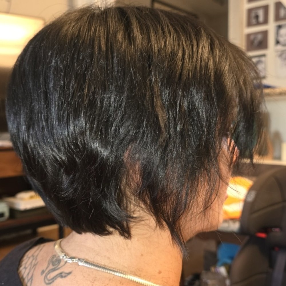 Huntress Salon - Hair Salons Near Me - Placentia, California Huntress Salon - Hair Salons Near Me - Placentia, California
