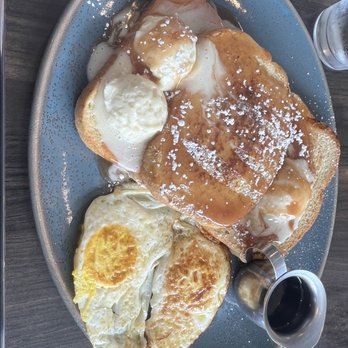 Early Bird - West Des Moines - Farnam French Toast - Breakfast & Brunch Near Me - West Des Moines, Iowa Early Bird - West Des Moines - Farnam French Toast - Breakfast & Brunch Near Me - West Des Moines, Iowa