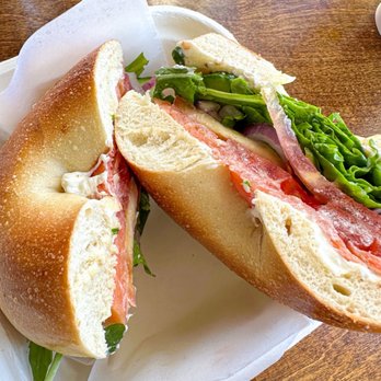 Anna's On The Lake - Bagel with lox - Coffee & Tea Near Me - Kenosha, Wisconsin