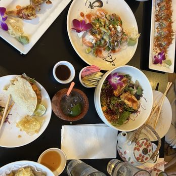 Tekkamaki Sushi - Vegetable tempura, firecrackers, fish taco, assorted rolls including the crispy jalapeño roll, drinks, tea - Sushi Bars Near Me - Medford, Oregon Tekkamaki Sushi - Vegetable tempura, firecrackers, fish taco, assorted rolls including the crispy jalapeño roll, drinks, tea - Sushi Bars Near Me - Medford, Oregon
