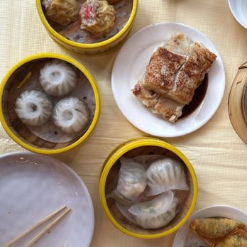 China Pearl Restaurant - Dim Sum Near Me - Boston, Massachusetts