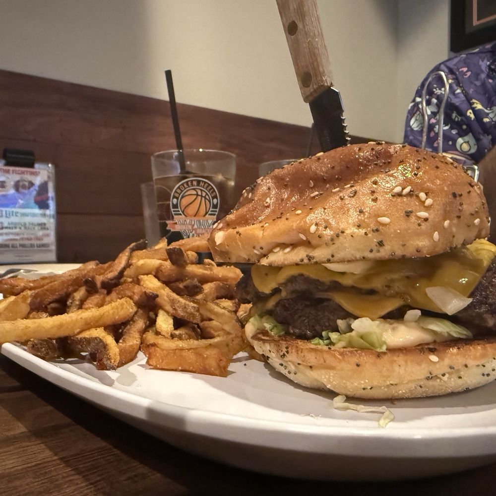 Kid Rip's - KO Burger - Pubs Near Me - Runnemede, New Jersey Kid Rip's - KO Burger - Pubs Near Me - Runnemede, New Jersey
