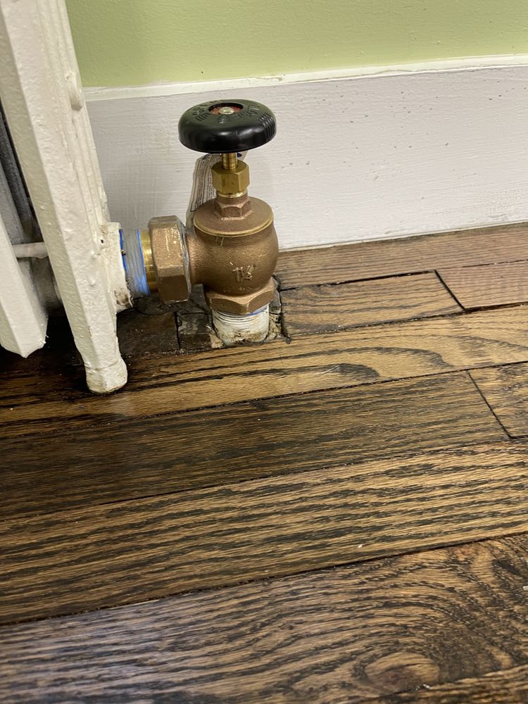 Slide of E & E Mechanical Services