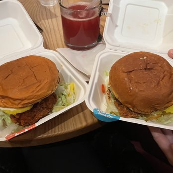 Ma'ono Fried Chicken - Classic Fried Chicken Sandwich - Sandwiches Near Me - Seattle, Washington Ma'ono Fried Chicken - Classic Fried Chicken Sandwich - Sandwiches Near Me - Seattle, Washington