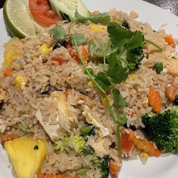 9 Dang Fine Thai - Pineapple fried rice - Thai Near Me - Hillsboro, Oregon 9 Dang Fine Thai - Pineapple fried rice - Thai Near Me - Hillsboro, Oregon