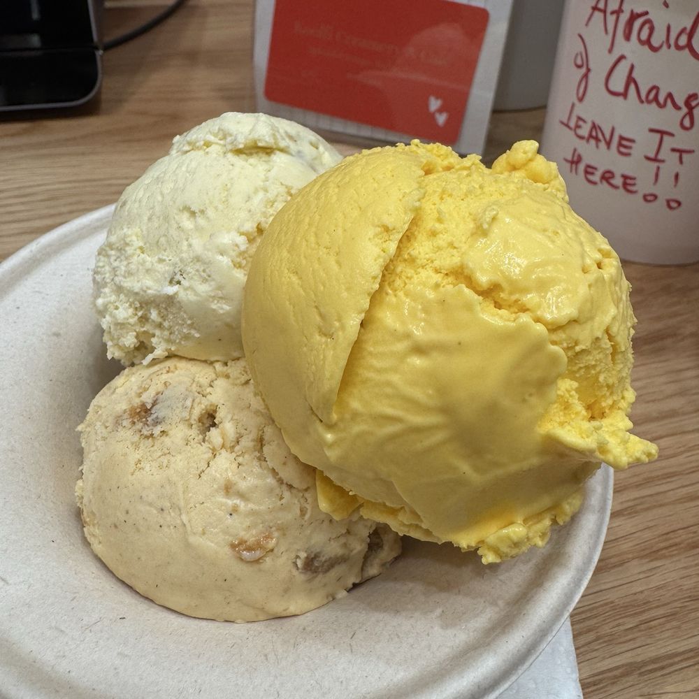 Double scoop: split of pumpkin pie and malai kulfi, full of mango lassi Double scoop: split of pumpkin pie and malai kulfi, full of mango lassi