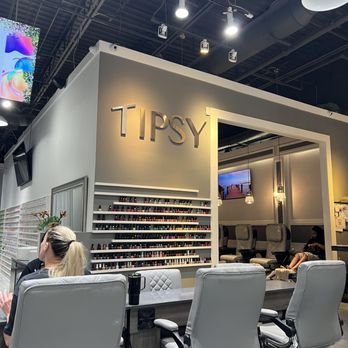 Tipsy Nail Bar Winter Park - Nail Salons Near Me - Winter Park, Florida Tipsy Nail Bar Winter Park - Nail Salons Near Me - Winter Park, Florida