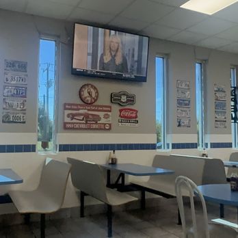 Corey B. Cookin - Inside dining / decor - Seafood Near Me - Oklahoma City, Oklahoma Corey B. Cookin - Inside dining / decor - Seafood Near Me - Oklahoma City, Oklahoma