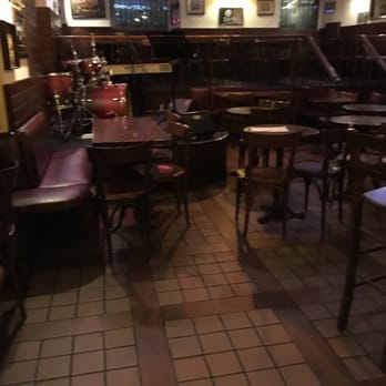 Fonclea - La 2eme salle pour les concerts avec un deuxième bar - Italian Near Me - Rome, RM Fonclea - La 2eme salle pour les concerts avec un deuxième bar - Italian Near Me - Rome, RM