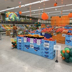 There's a large fresh veggie/tutti fruitie section north of the deli spot.