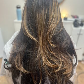 Lululizzie Salón - Hair Stylists Near Me - Austin, Texas Lululizzie Salón - Hair Stylists Near Me - Austin, Texas