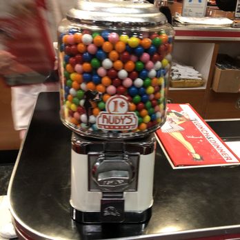 Ruby's Diner - Diners Near Me - Commerce, California