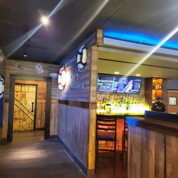 Juicy Seafood - Pendleton Pike - To bathrooms and bar - Seafood Near Me - Indianapolis, Indiana