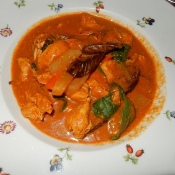 Salam Restaurant - Chicken curry w. coriander - Middle Eastern Near Me - New York, New York