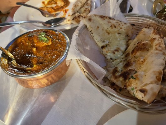 Everest Indian Himalayan Restaurant and Bar by null