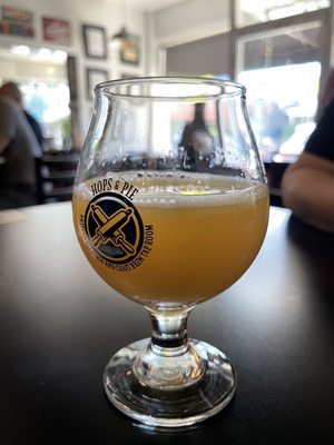 Hops & Pie by null