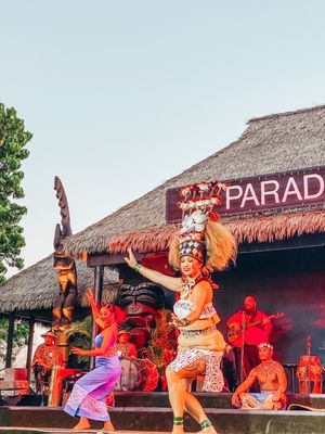 Paradise Cove Luau by null