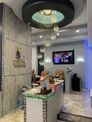 LUXURY NAILS & SPA - 76 Photos & 27 Reviews - Nail Technicians - 1915 N
