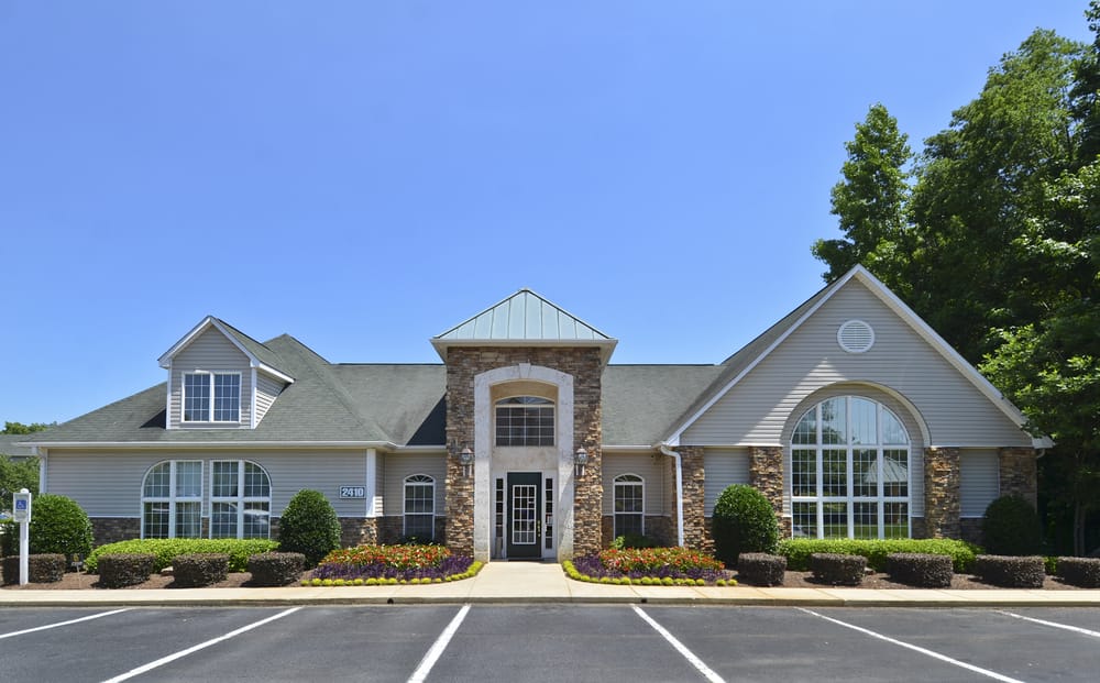 BARRINGTON PLACE Updated September 2024 2410 Allerton Way