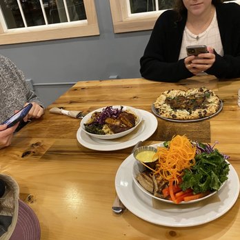 Pulse Cafe - Pizza, salad, and broccoli soup - Vegan Near Me Pulse Cafe - Pizza, salad, and broccoli soup - Vegan Near Me