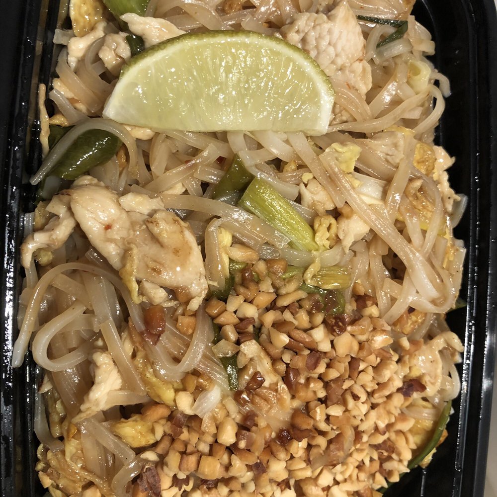 Sushi & Thai - Chicken pad Thai medium no sprouts - Sushi Bars Near Me - Oxford, Michigan