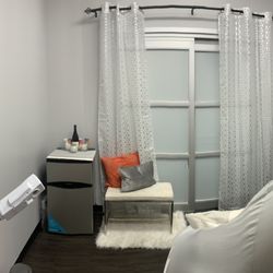 Nzuri Skincare - Inside of studio