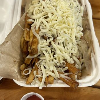 Moofinfries - Large Poutine - Burgers Near Me - Naubinway, Michigan