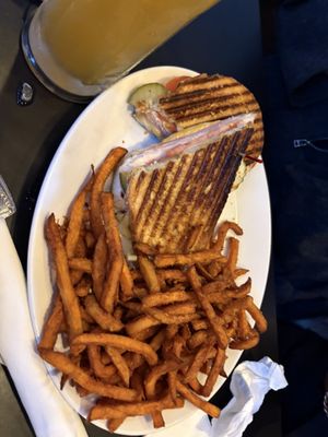 Shoeless Joe's Ale House & Grille by null