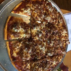 Log Tavern Pizza - Papa bear meat lovers pizza