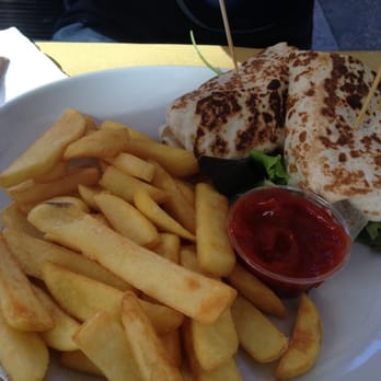 Manhattan - Sports Bars Near Me - Rome, RM Manhattan - Sports Bars Near Me - Rome, RM