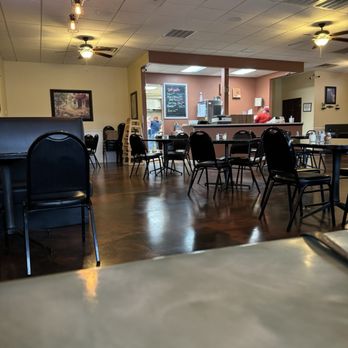 Saullo's Restaurant - Interior - Italian Near Me - St. Charles, Missouri