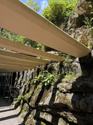 Fallingwater by null