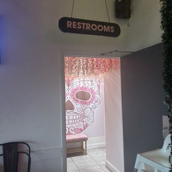 Pinkys Tacos - Mexican Near Me - Fort Lauderdale, Florida Pinkys Tacos - Mexican Near Me - Fort Lauderdale, Florida