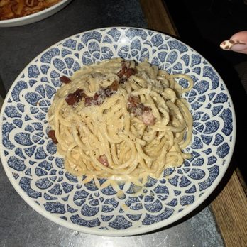 Mia's Italian Kitchen - SPAGHETTI ALLA CARBONARA - Pizza Near Me - Alexandria, Virginia Mia's Italian Kitchen - SPAGHETTI ALLA CARBONARA - Pizza Near Me - Alexandria, Virginia