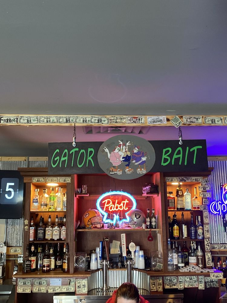 Social spots from Tailgators Bar And Grill