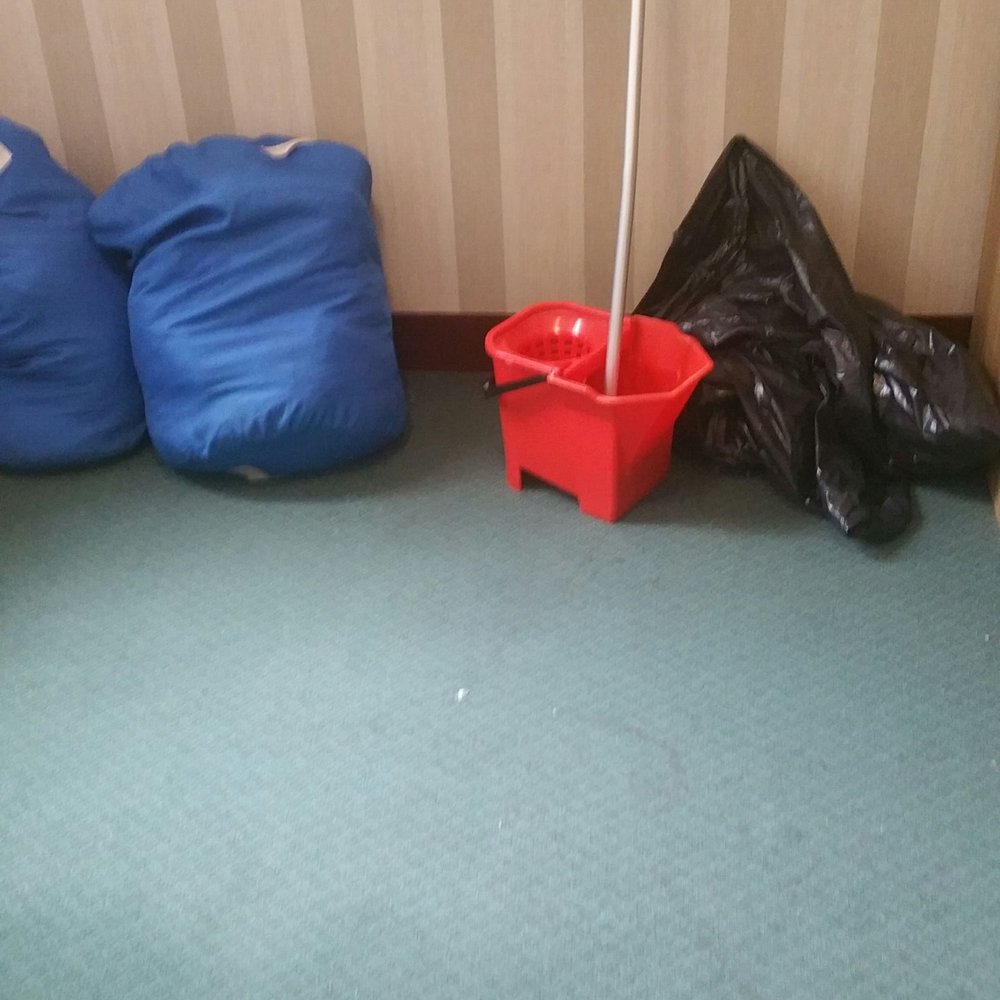 Malone Lodge Hotel - Outside the elevator of the 2 bed apartment. - Hotels Near Me - Belfast, BFS Malone Lodge Hotel - Outside the elevator of the 2 bed apartment. - Hotels Near Me - Belfast, BFS