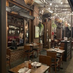 Vite Vinosteria - Outside