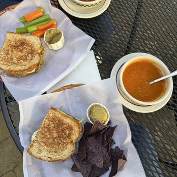 Grilla Bites - Pesto Tofu, Curry Tofu, Cup of Soup, Chips & Hummus Veggies & Hummus - American Near Me - Snohomish, Washington