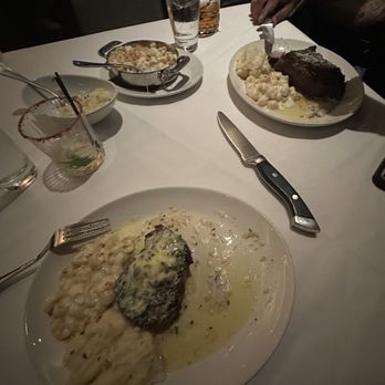 Del Frisco's Double Eagle Steakhouse - Steakhouses Near Me - Houston, Texas Del Frisco's Double Eagle Steakhouse - Steakhouses Near Me - Houston, Texas