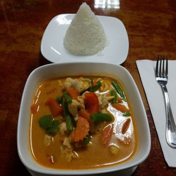 Nana - Panang Curry with chicken - Thai Near Me - Jersey City, New Jersey