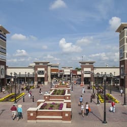 Twin Cities Premium Outlets