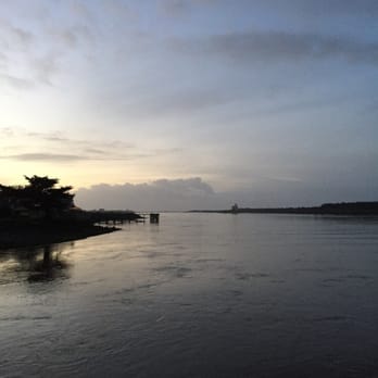 Sea Star Guesthouse - Where the Coquille meets the Pacific. - Hotels Near Me - Bandon, Oregon