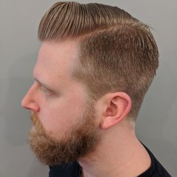 Everydayhair Seattle - Scissors and comb.