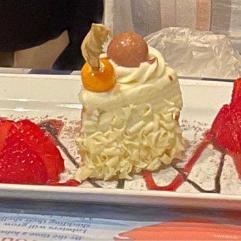The Lobster Trap - Raspberry vanilla cake - Seafood Near Me - Vaughan, Ontario The Lobster Trap - Raspberry vanilla cake - Seafood Near Me - Vaughan, Ontario