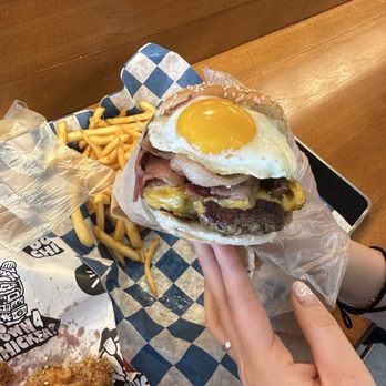 Oh G Burger - Warriors Breakfast Burger - Burgers Near Me - Berkeley, California