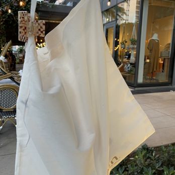 at Dawn. O'AHU - Super cute shopping bag that's very reusable - Women's Clothing Near Me - Urban Honolulu, Hawaii at Dawn. O'AHU - Super cute shopping bag that's very reusable - Women's Clothing Near Me - Urban Honolulu, Hawaii