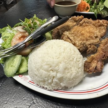 Pho 79 Restaurant - Crispy Chicken with Garlic Butter Sauce - Vietnamese Near Me - Westminster, California