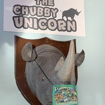 Crabby's Dockside - Funny decor - Seafood Near Me - Clearwater Beach, Florida