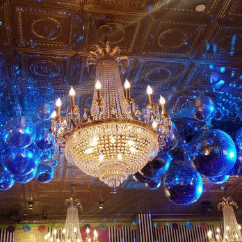 Lips - Atlanta - Gorgeous Chandelier (inside decor) - Bars Near Me - Atlanta, Georgia Lips - Atlanta - Gorgeous Chandelier (inside decor) - Bars Near Me - Atlanta, Georgia